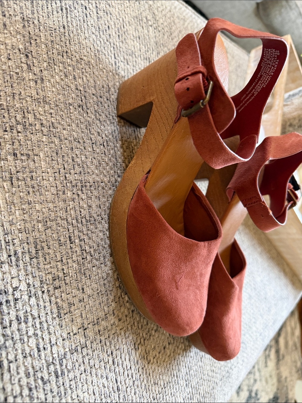 Universal Thread Rust Suede Platform Sandals with Ankle Buckle